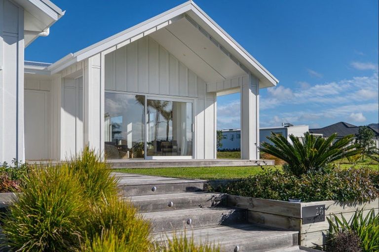 Photo of property in 26 Awatea Drive, Whitianga, 3510