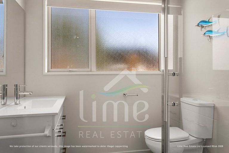 Photo of property in 3 Reeves Road, Rangiora, 7400