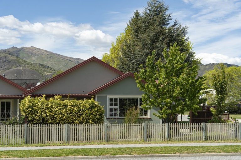 Photo of property in 2 Mayo Place, Cromwell, 9310