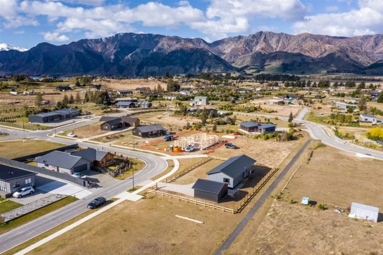 Photo of property in 14 Brewster Crescent, Lake Hawea, Wanaka, 9382