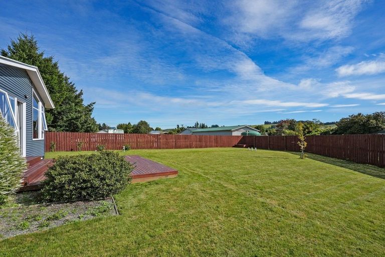 Photo of property in 37 Cross Street, Coalgate, 7673