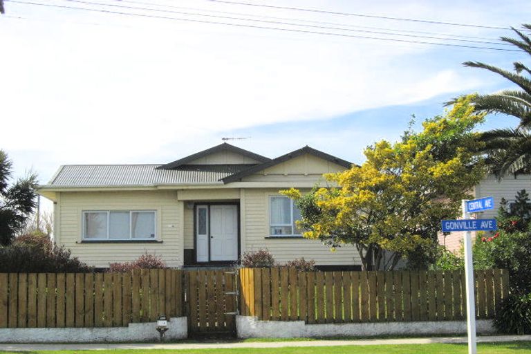 Photo of property in 104 Gonville Avenue, Gonville, Whanganui, 4501