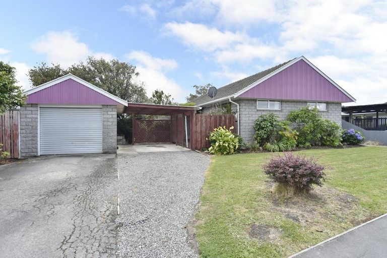 Photo of property in 6 Coates Place, Rangiora, 7400