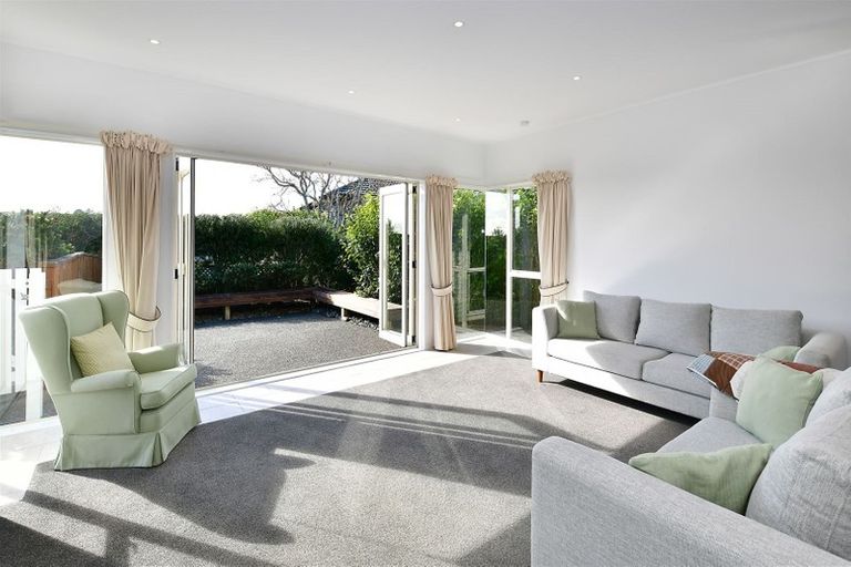 Photo of property in 8 Spinnaker Point, Manly, Whangaparaoa, 0930