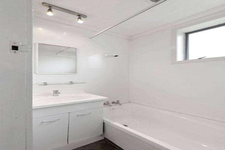 Photo of property in 142 Scandrett Street, Appleby, Invercargill, 9812