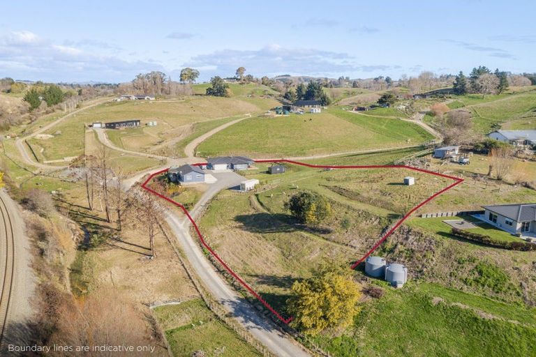 Photo of property in 102a Racecourse Road, Waiuku, 2123