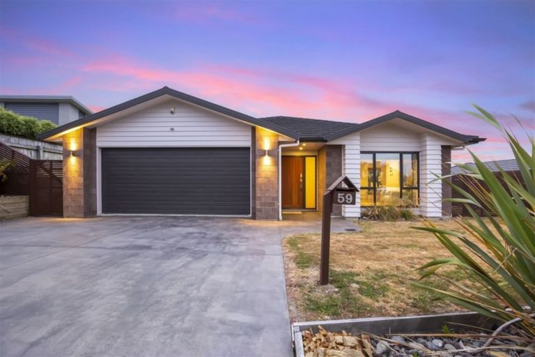 Photo of property in 59 Aotea Drive, Aotea, Porirua, 5024