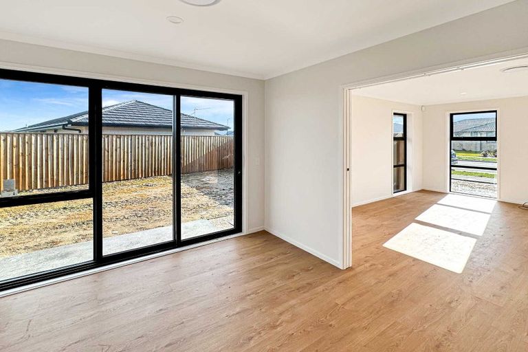 Photo of property in 20 Blue Jacket Drive, Halswell, Christchurch, 8025