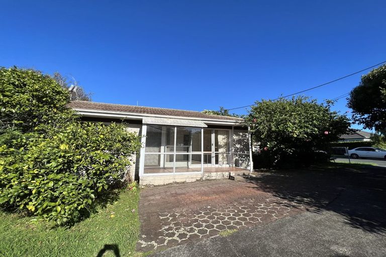 Photo of property in 1/5 Lambeth Road, Mount Eden, Auckland, 1041