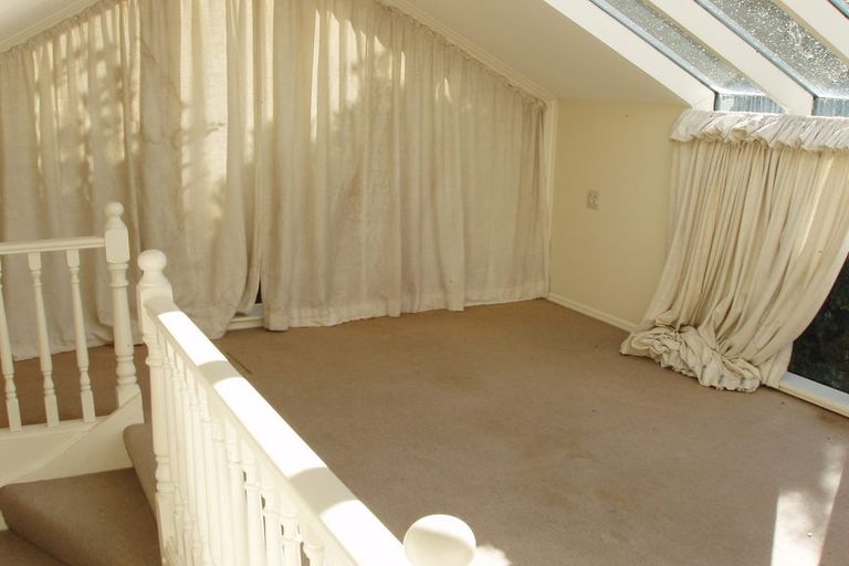 Photo of property in 26 Plunket Street, Kelburn, Wellington, 6012