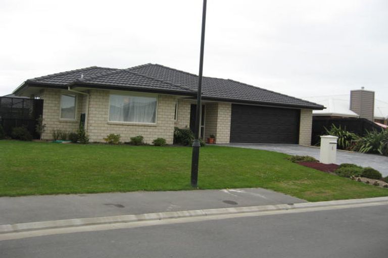 Photo of property in 10 Goldie Place, Rolleston, 7614