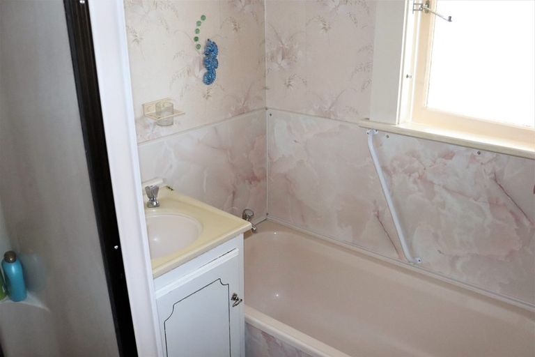 Photo of property in 70 Arun Street, South Hill, Oamaru, 9400