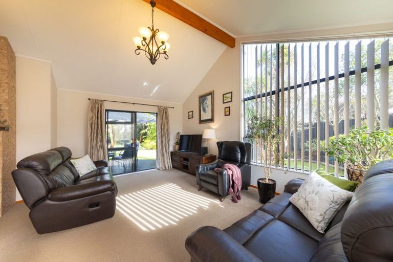 Photo of property in 9 Delta Place, Milson, Palmerston North, 4414