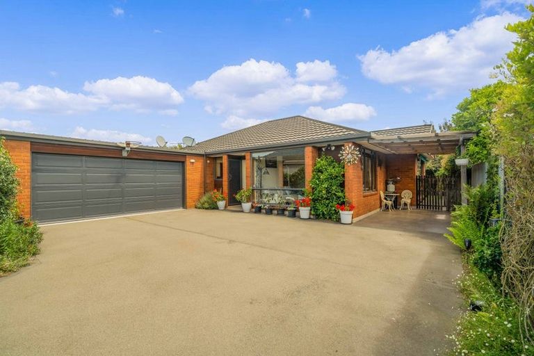 Photo of property in 2/82 Middleton Road, Upper Riccarton, Christchurch, 8041