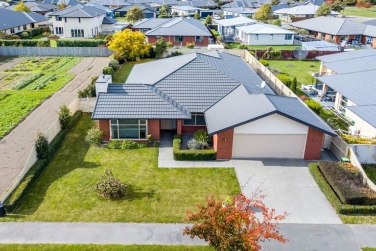 Photo of property in 79 Somerville Crescent, Aidanfield, Christchurch, 8025