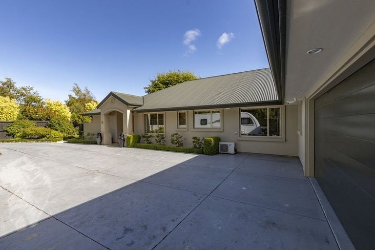 Photo of property in 9a Harrod Place, Rangiora, 7400