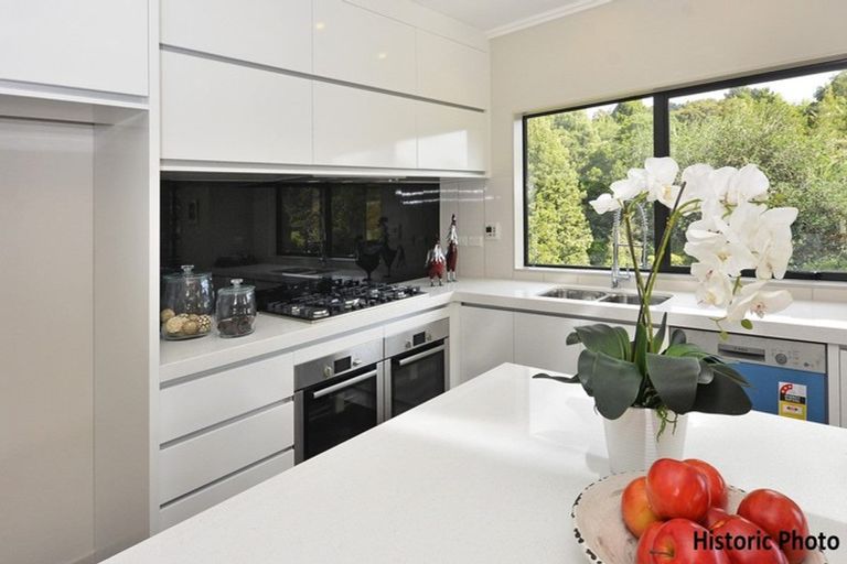 Photo of property in 20 Marwan Crescent, The Gardens, Auckland, 2105
