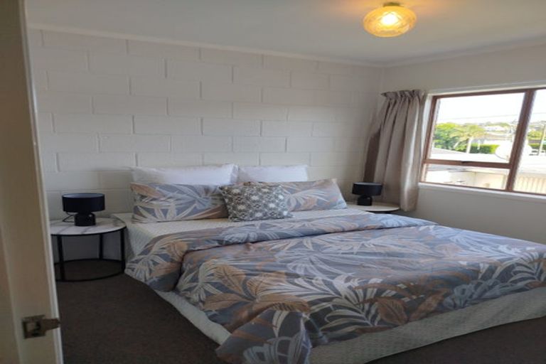 Photo of property in 3/772 Beach Road, Browns Bay, Auckland, 0630