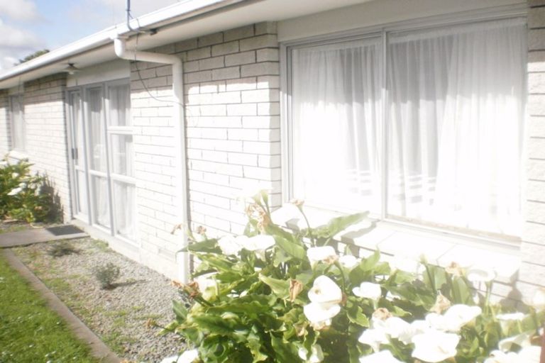 Photo of property in 20 Edgeware Road, Palmerston North, 4410