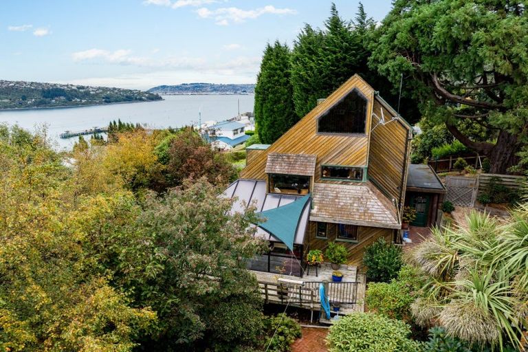 Photo of property in 18 Manuka Street, Ravensbourne, Dunedin, 9022