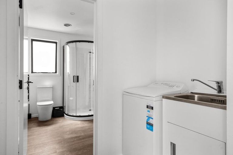 Photo of property in 20 Golden Heights Road, Springvale, Alexandra, 9393