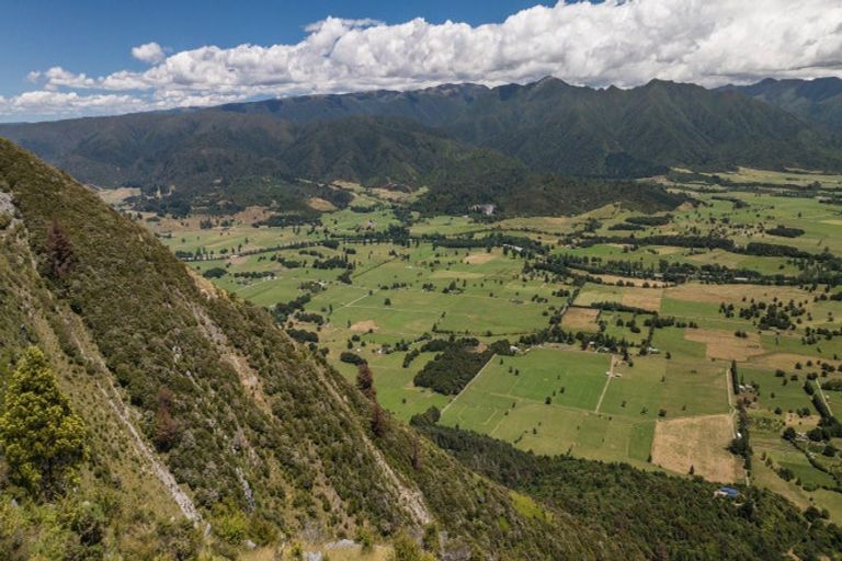 Photo of property in 744 Rameka Creek Road, East Takaka, Takaka, 7183