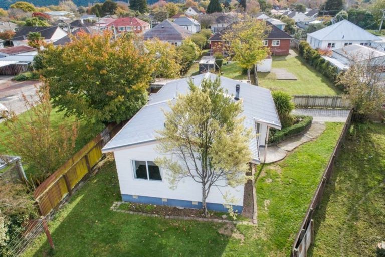 Photo of property in 50 Palmer Crescent, Silverstream, Upper Hutt, 5019