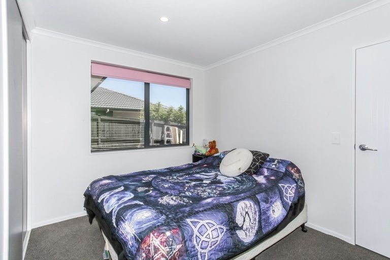 Photo of property in 16 Lippiatt Crescent, Pokeno, 2402