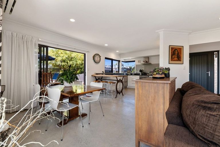 Photo of property in 2/144 Oceanbeach Road, Mount Maunganui, 3116