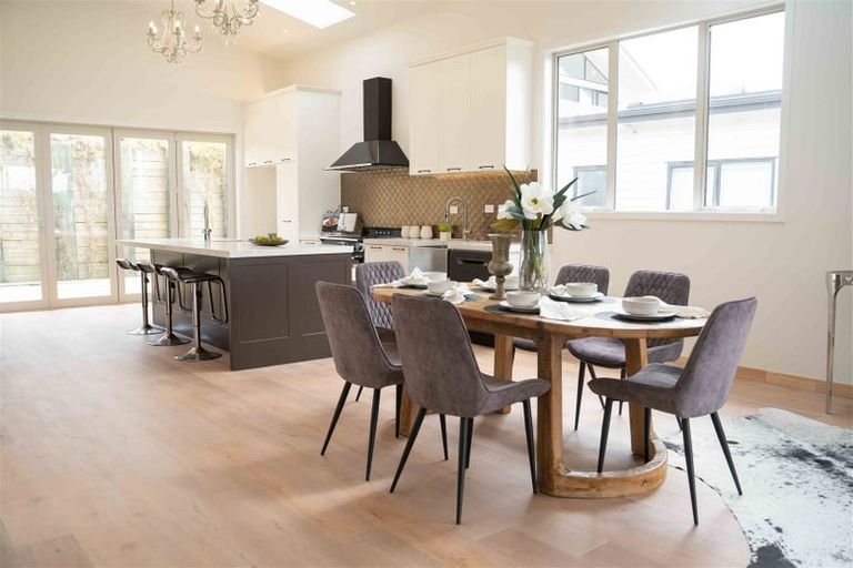 Photo of property in 2 Craigs Way, Hobsonville, Auckland, 0616