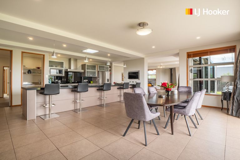 Photo of property in 28 Irwin Logan Drive, Mosgiel, 9024