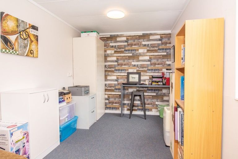 Photo of property in 94 Derby Street, Westport, 7825