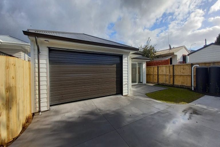 Photo of property in 52a Queen Road, Bellevue, Tauranga, 3110