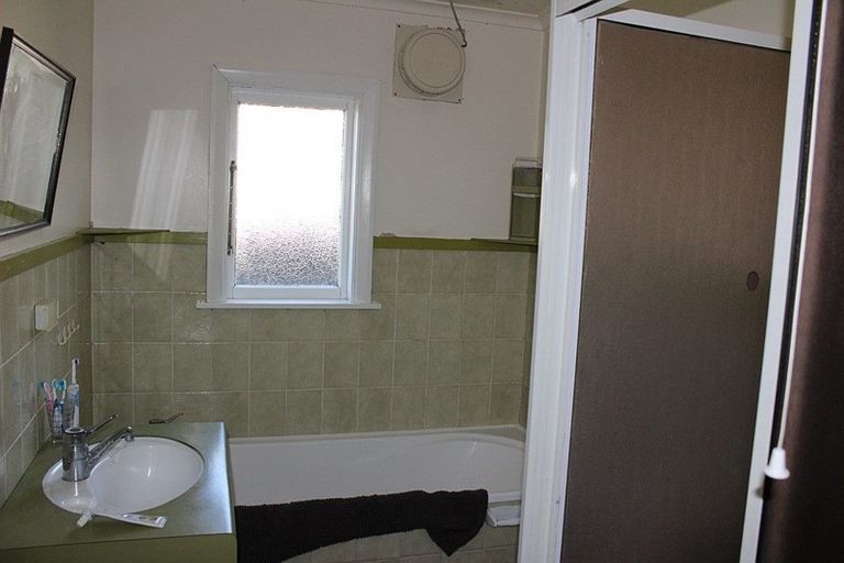 Photo of property in 1/65 Brodie Street, Ilam, Christchurch, 8041