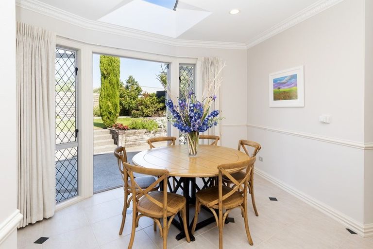 Photo of property in 33 Seymour Road, Mellons Bay, Auckland, 2014