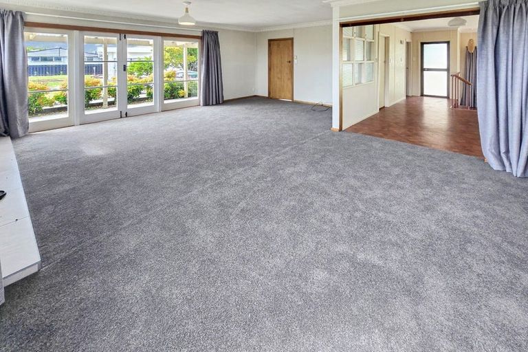 Photo of property in 6 Alamein Crescent, Onekawa, Napier, 4110