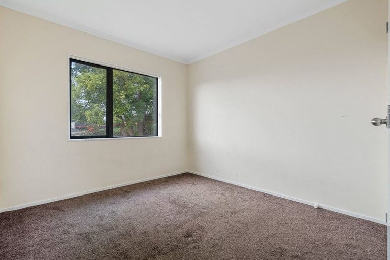Photo of property in 5d Motatau Road, Papatoetoe, Auckland, 2025