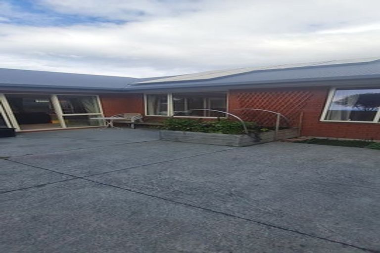 Photo of property in 31 Daniels Road, Redwood, Christchurch, 8051