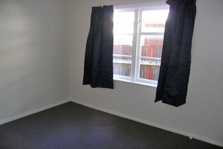 Photo of property in 201 Wellington Road, Wainuiomata, Lower Hutt, 5014