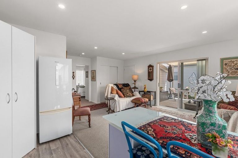 Photo of property in 11 Kamahi Crescent, Papamoa Beach, Papamoa, 3118