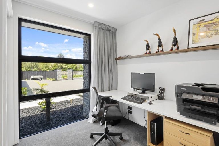 Photo of property in 173b West Belt, Rangiora, 7400