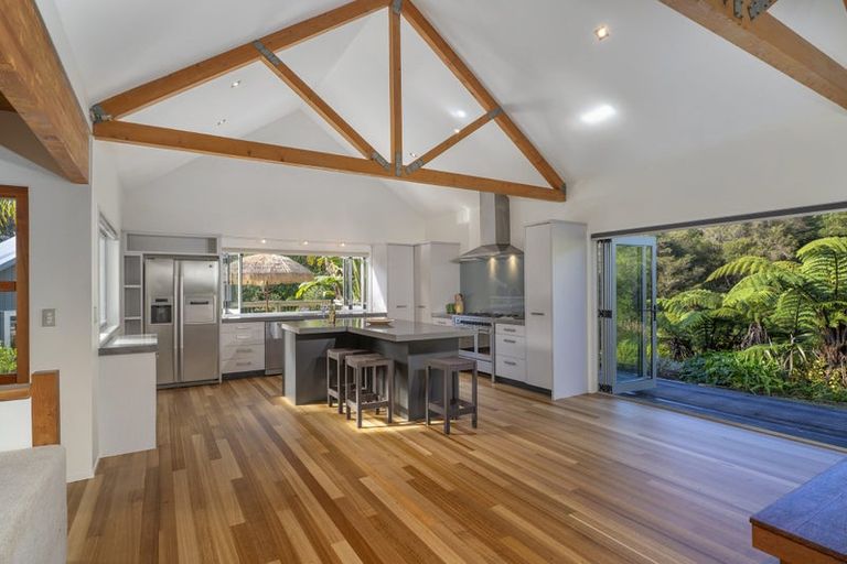 Photo of property in 56 Rewa Rewa Valley, Tairua, 3508