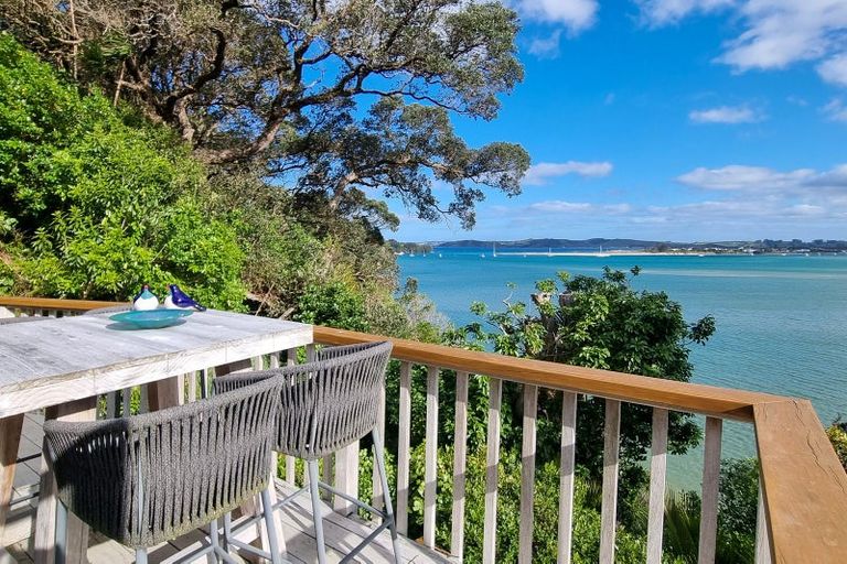 Photo of property in 417 Leigh Road, Whangateau, 0985