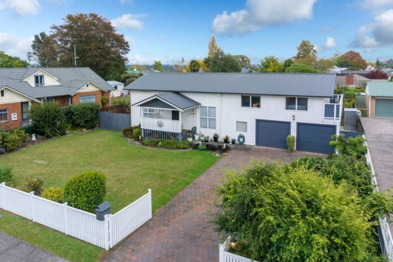 Photo of property in 24 Grey Street, Kihikihi, Te Awamutu, 3800