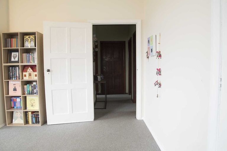 Photo of property in 17 Prospect Bank, Wakari, Dunedin, 9010