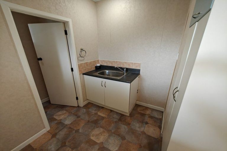 Photo of property in 52 Enderley Avenue, Enderley, Hamilton, 3214