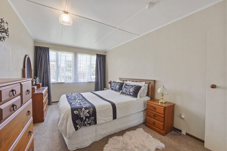 Photo of property in 11 Cole Street, Naenae, Lower Hutt, 5011