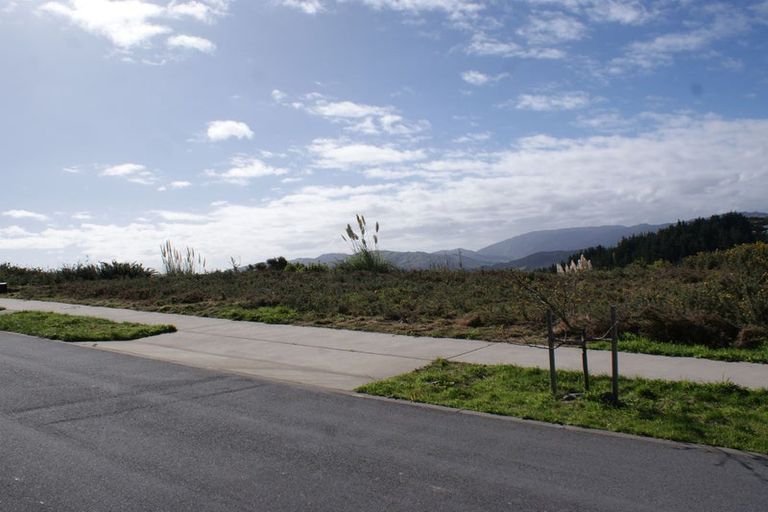 Photo of property in 8 Camber Drive, Whitby, Porirua, 5024