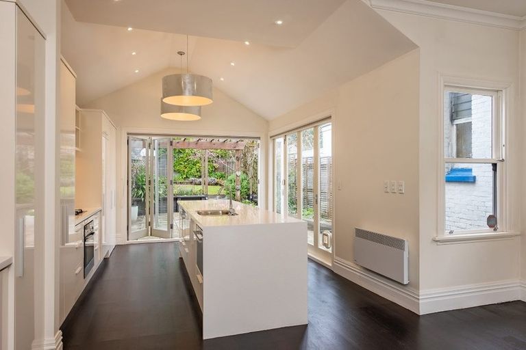 Photo of property in 12 Roy Street, Newtown, Wellington, 6021