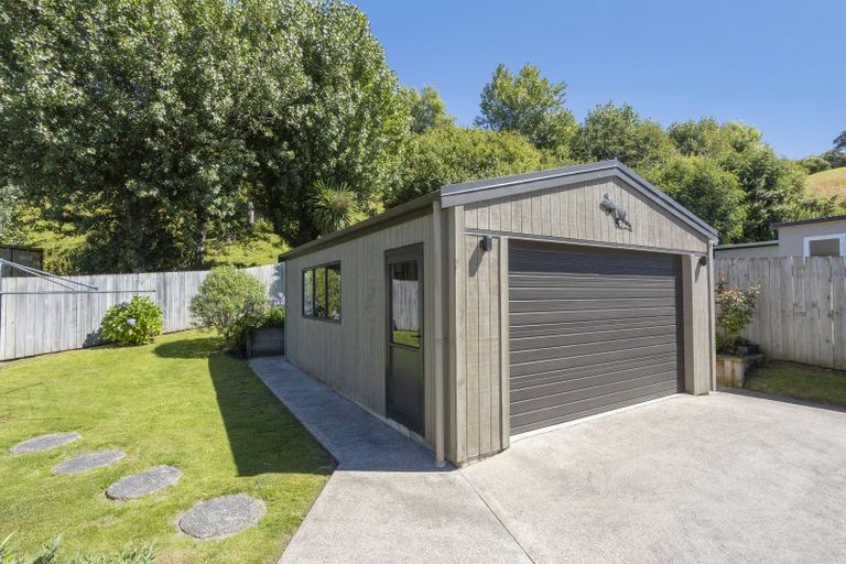 Photo of property in 2a Edna Street, Ocean View, Dunedin, 9035